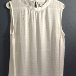 Liz Claiborne Elegant Cream Sleeveless Sheer Houndstooth Print Blouse.